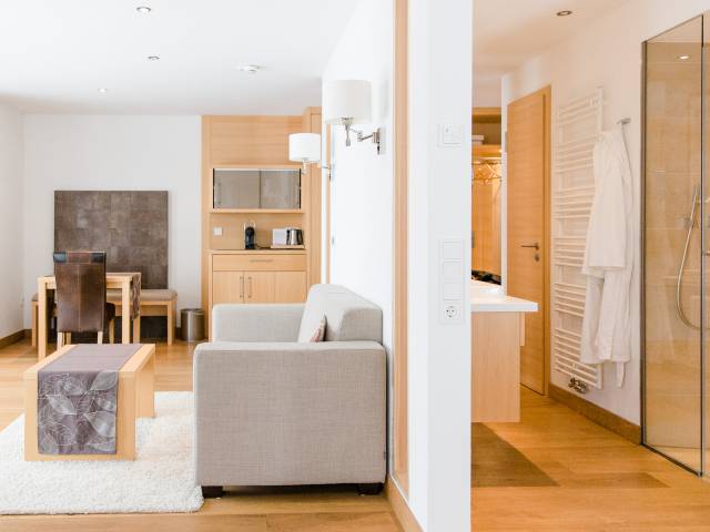 Hotel derWaldfrieden Hotelzimmer mit Wohnraum