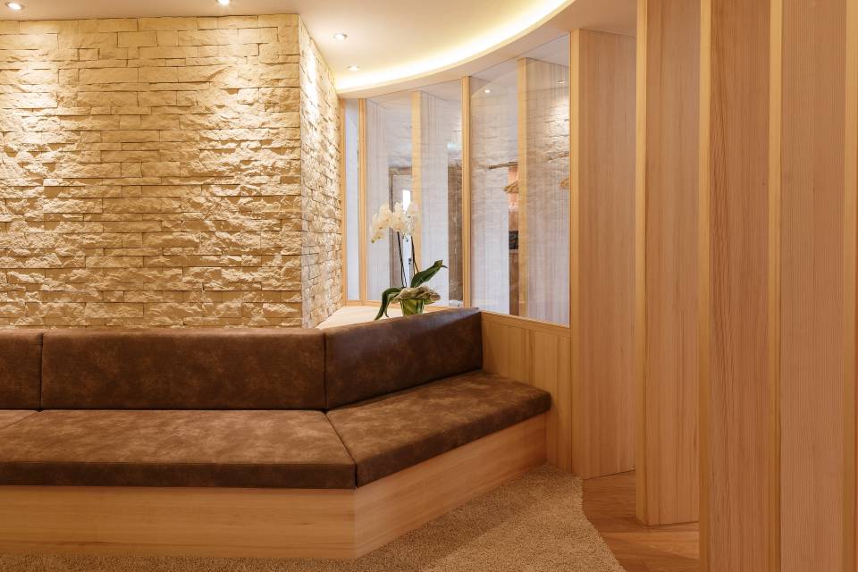 Couch in der Spa-Lounge